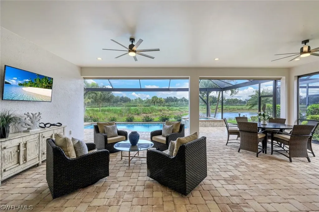 8832 Savona Court Naples FL 34119
