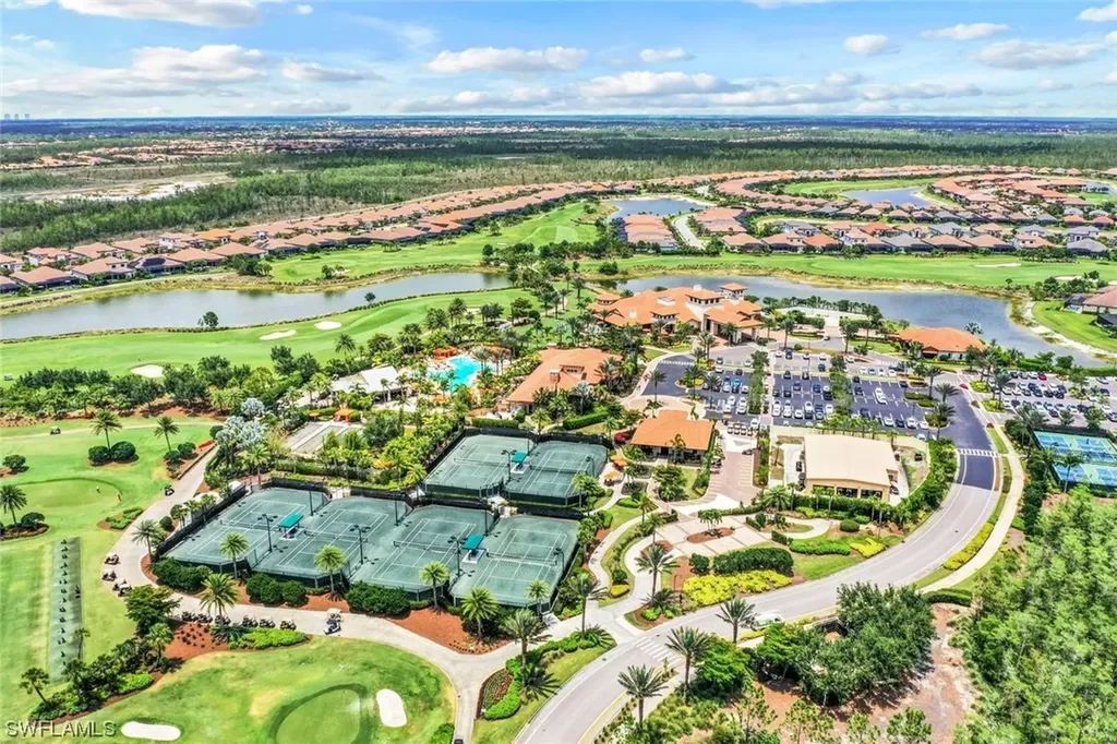 8832 Savona Court Naples FL 34119