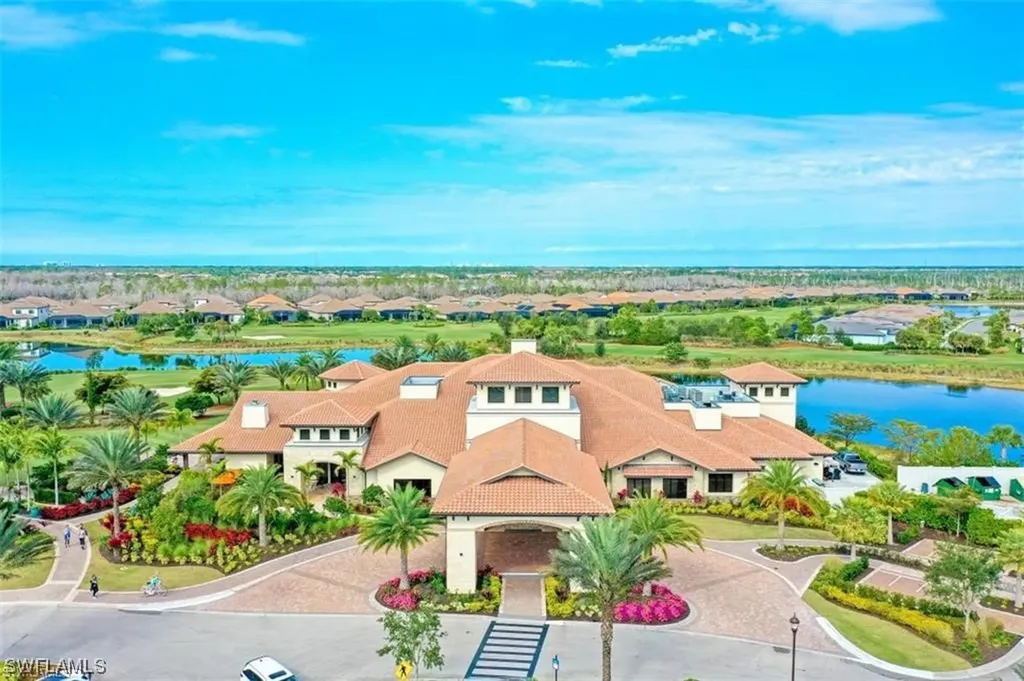 8832 Savona Court Naples FL 34119