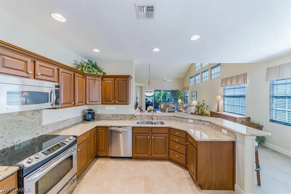 25180 Goldcrest Drive Bonita Springs FL 34134