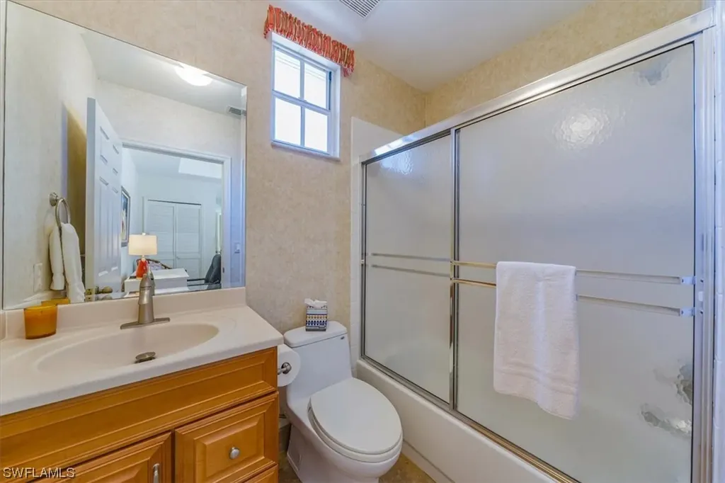 25180 Goldcrest Drive Bonita Springs FL 34134