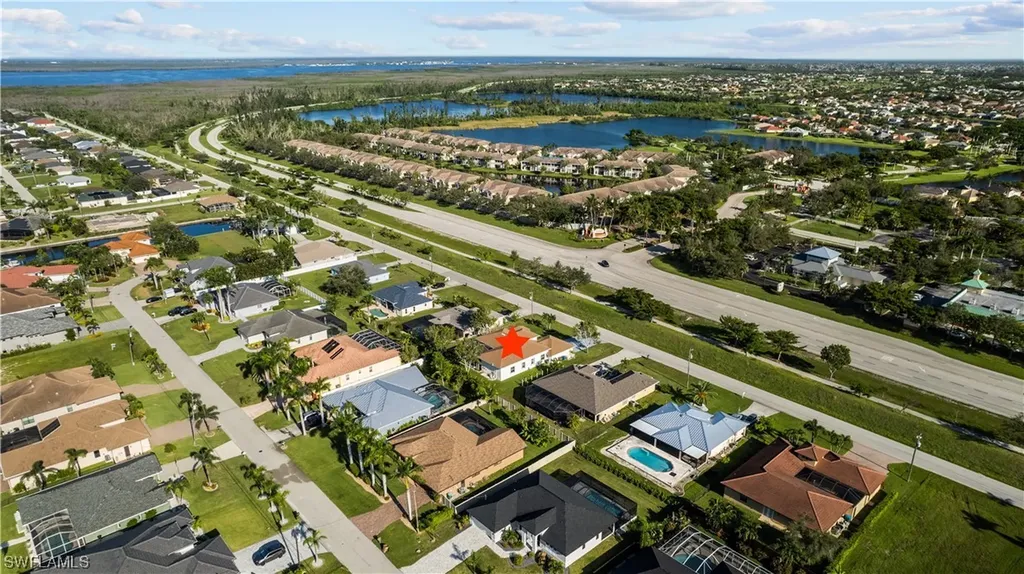 2526 Miracle Parkway Cape Coral FL 33914