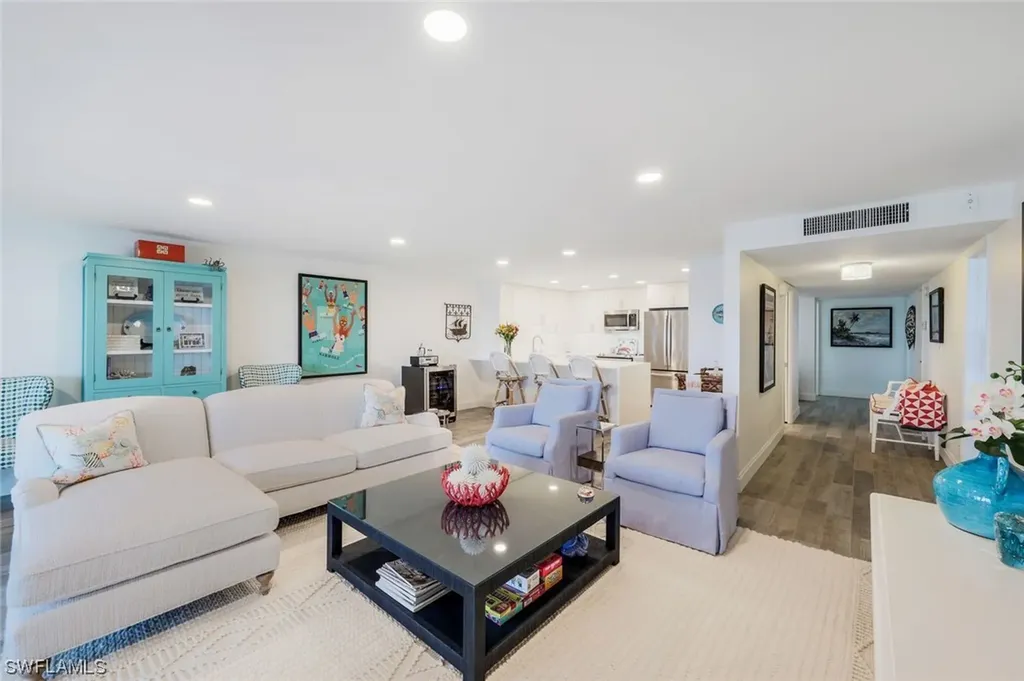 3333 Gulf Shore Boulevard N Naples FL 34103