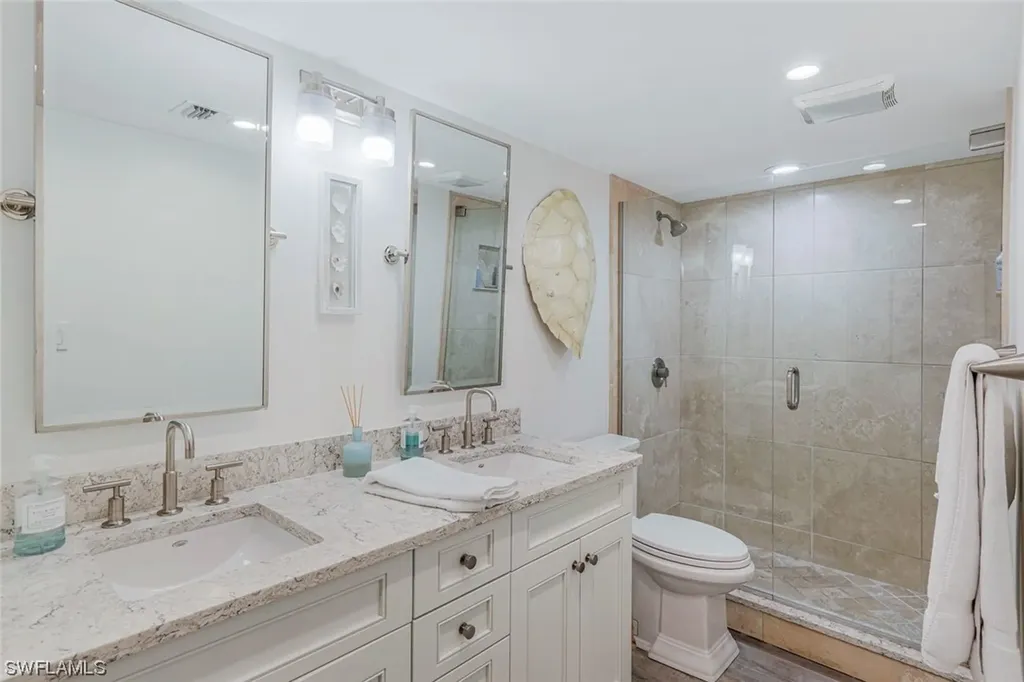 3333 Gulf Shore Boulevard N Naples FL 34103
