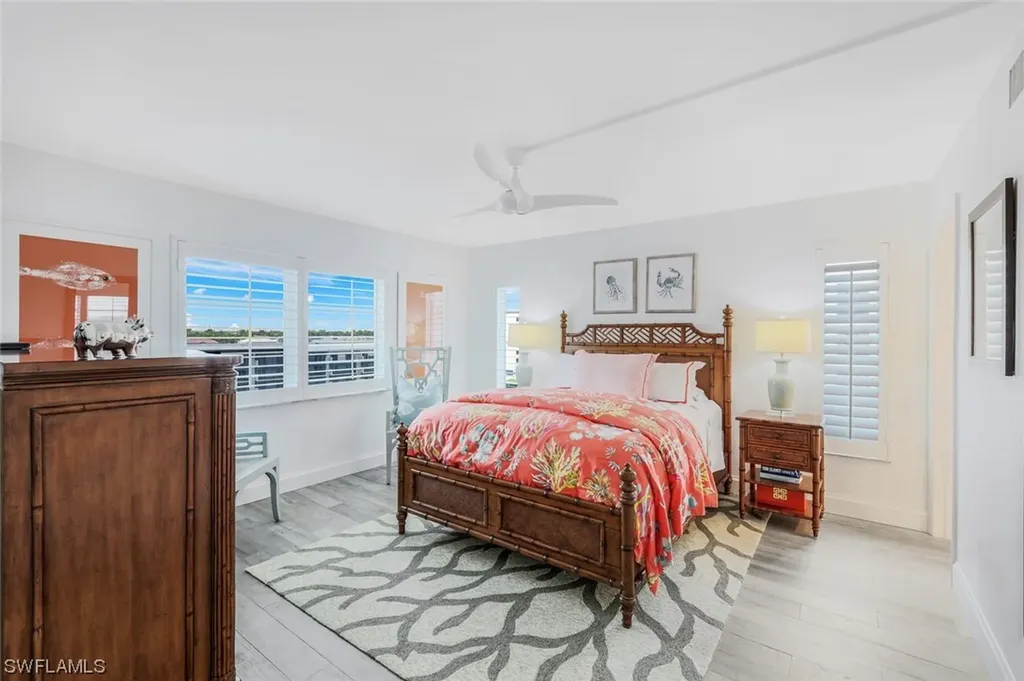 3333 Gulf Shore Boulevard N Naples FL 34103