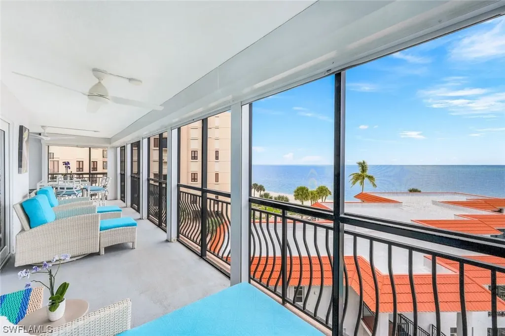 3333 Gulf Shore Boulevard N Naples FL 34103