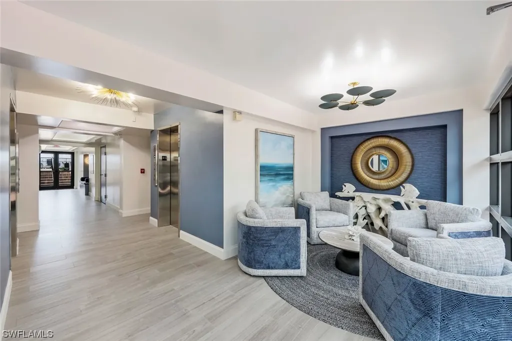 3333 Gulf Shore Boulevard N Naples FL 34103