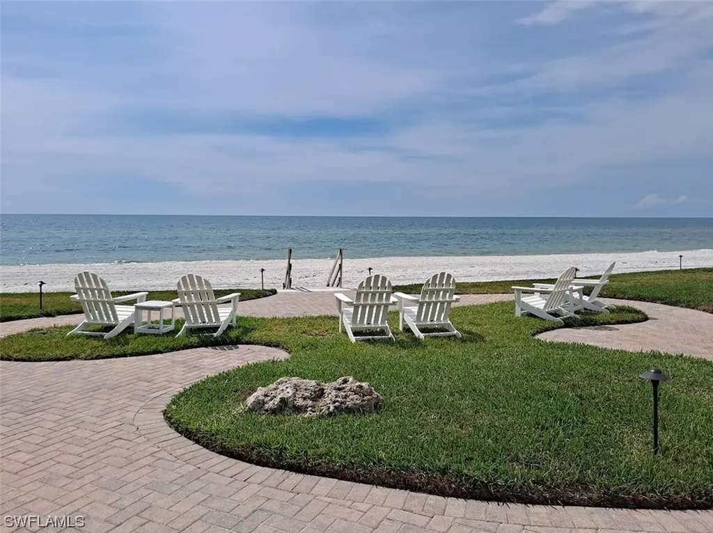 3333 Gulf Shore Boulevard N Naples FL 34103