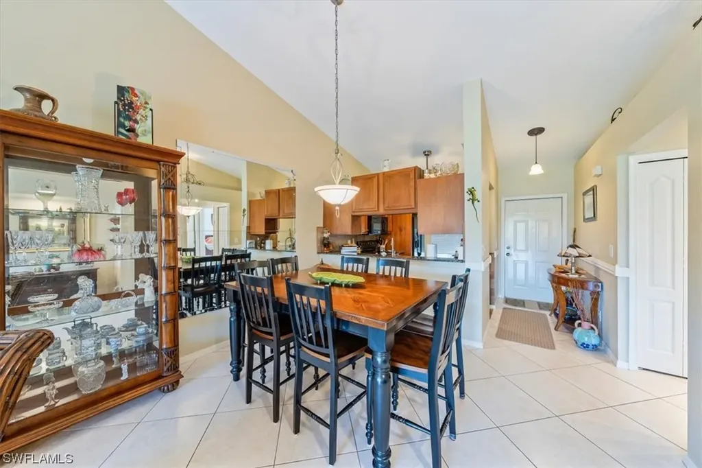 1326 Mainsail Drive Naples FL 34114