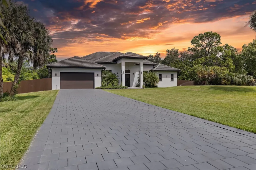 1961 20th Avenue NE Naples FL 34120