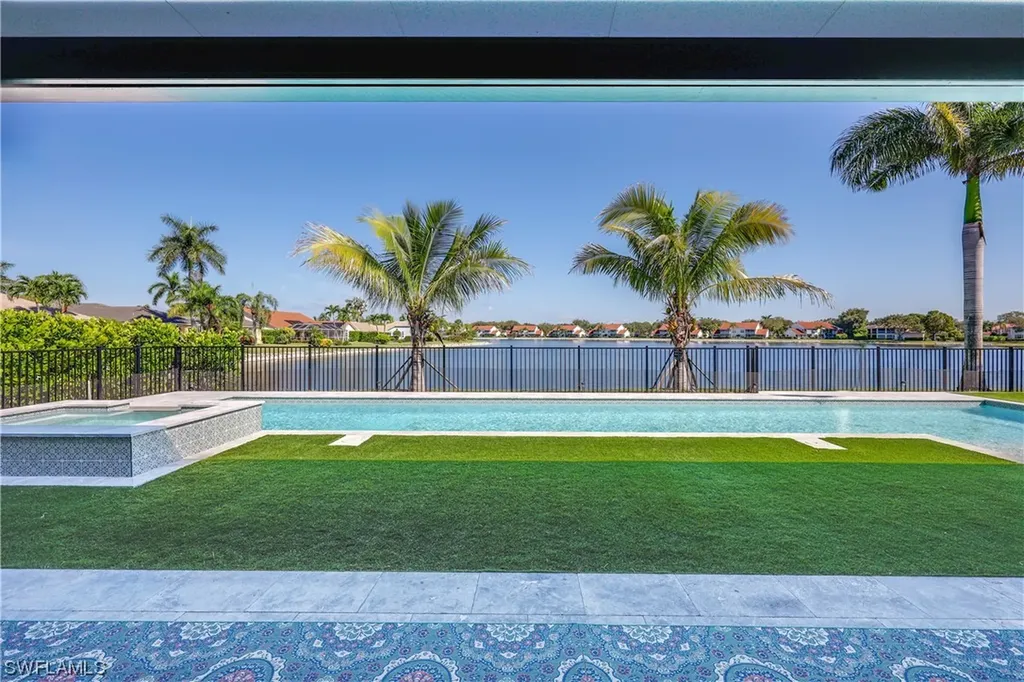 268 Lambton Lane Naples FL 34104
