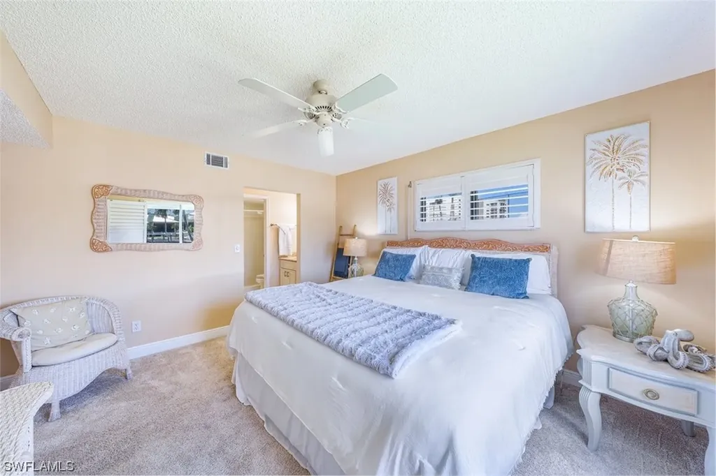 10686 Gulf Shore Drive Naples FL 34108