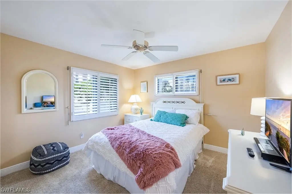 10686 Gulf Shore Drive Naples FL 34108