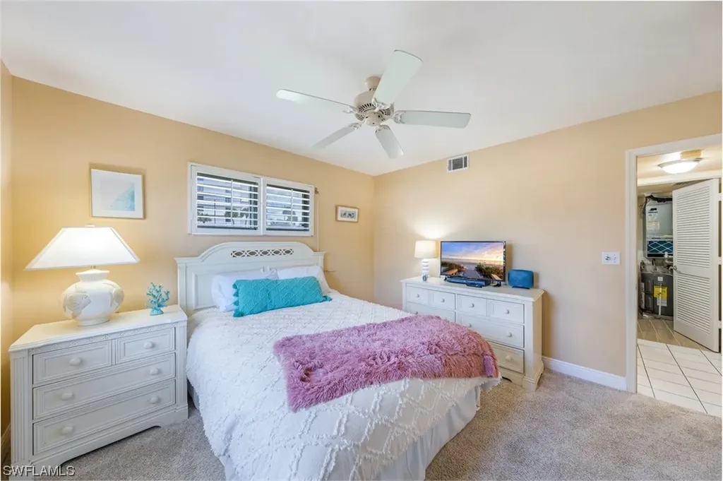 10686 Gulf Shore Drive Naples FL 34108