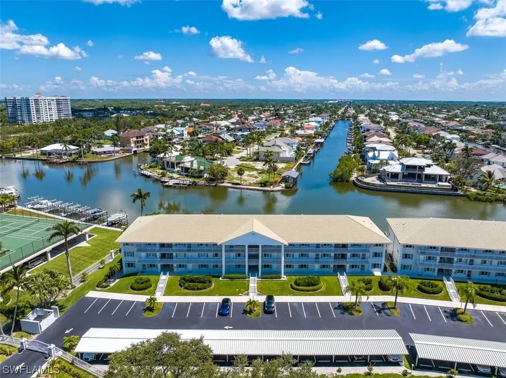10686 Gulf Shore Drive Naples FL 34108
