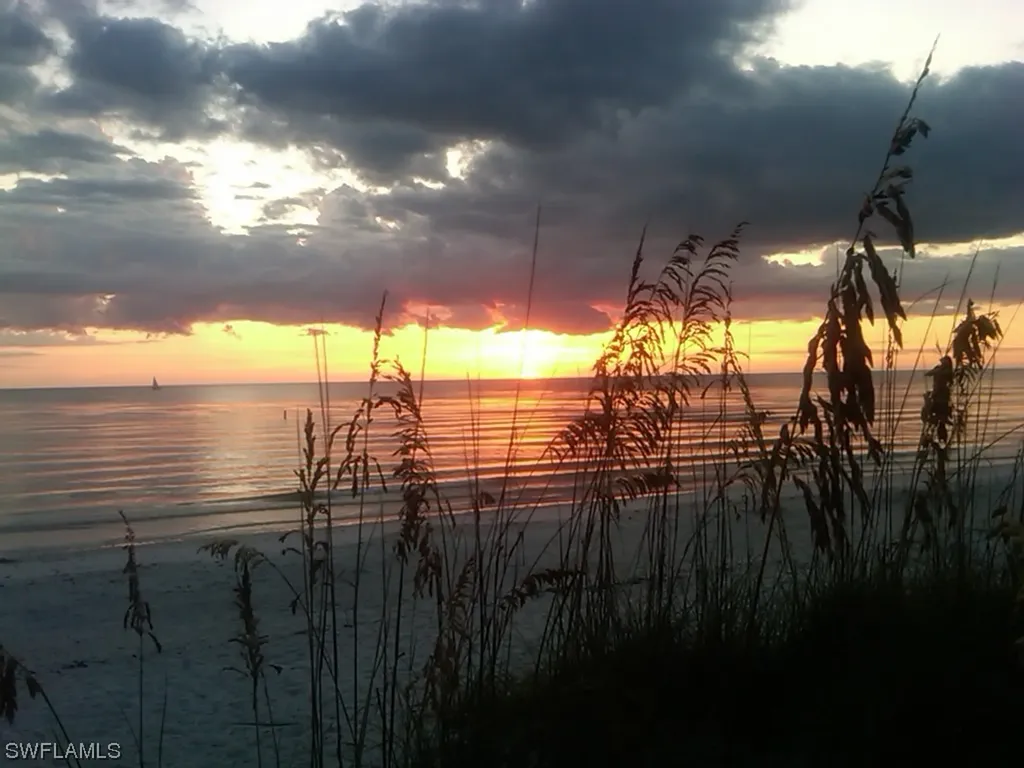 10686 Gulf Shore Drive Naples FL 34108