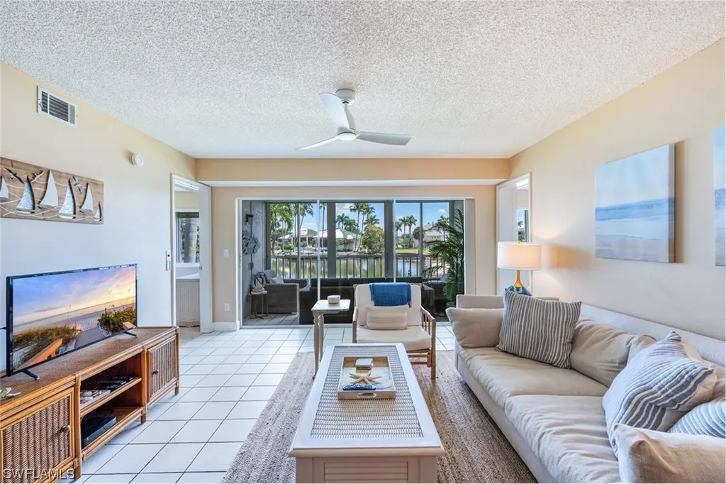 10686 Gulf Shore Drive Naples FL 34108