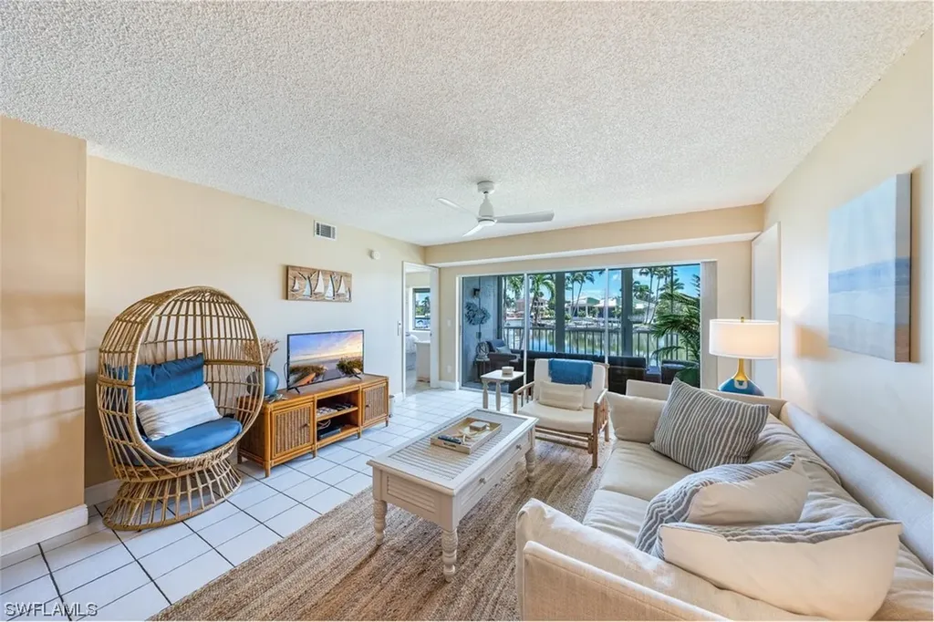 10686 Gulf Shore Drive Naples FL 34108