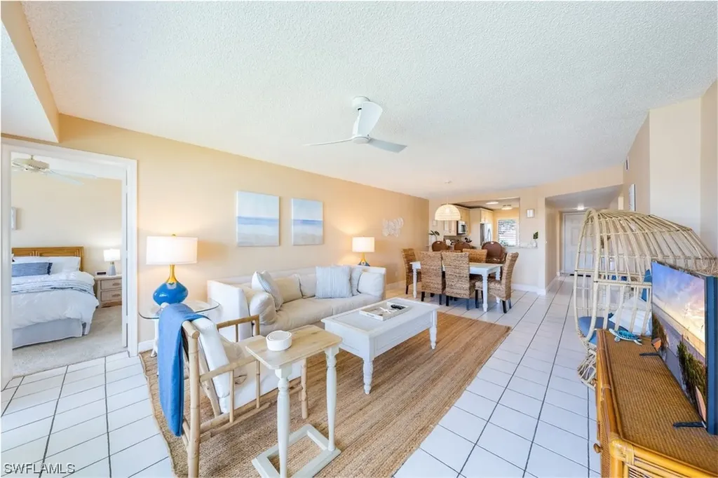 10686 Gulf Shore Drive Naples FL 34108