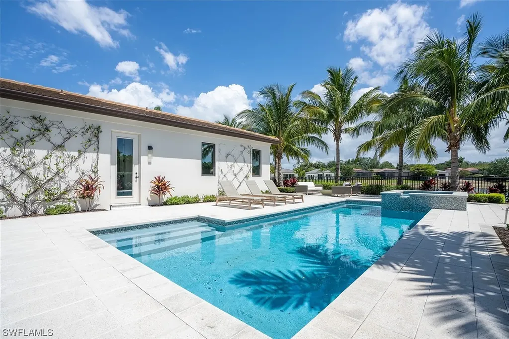 16708 Lucarno Way Naples FL 34110