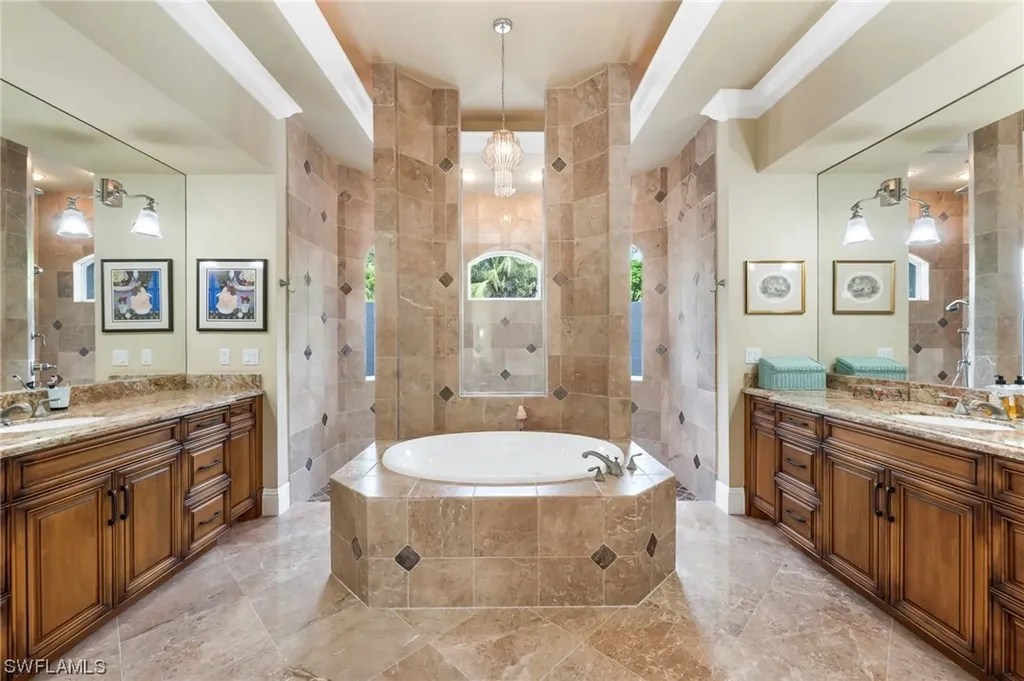 4529 Club Estates Drive Naples FL 34112