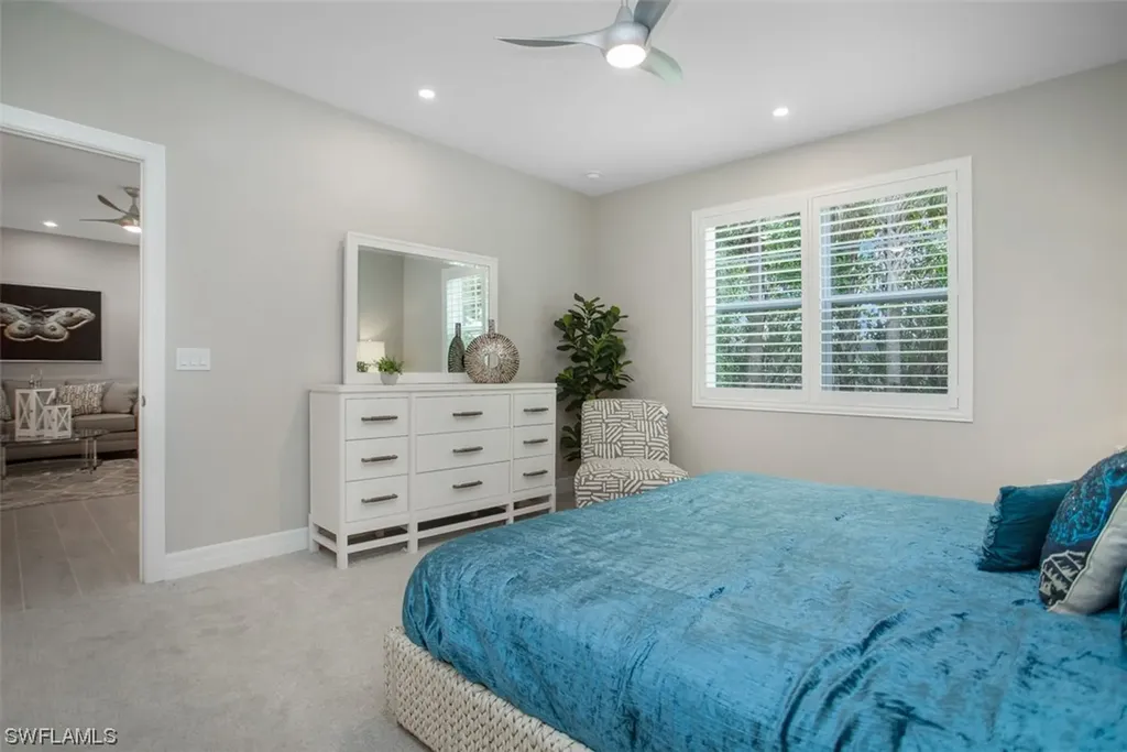 250 Indies Drive E Naples FL 34114
