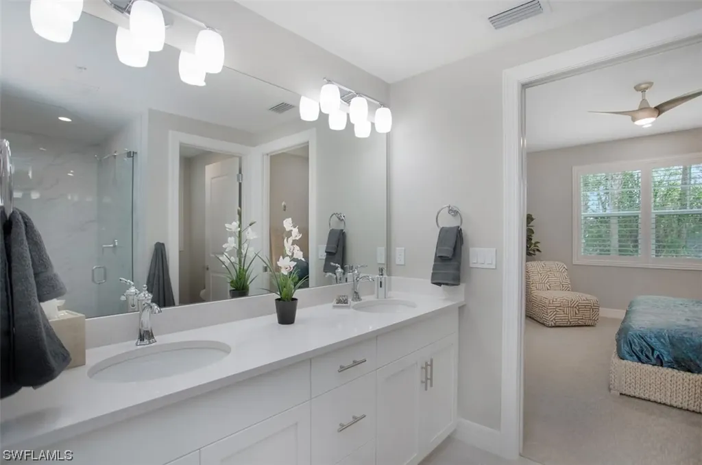 250 Indies Drive E Naples FL 34114