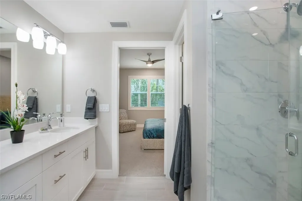 250 Indies Drive E Naples FL 34114