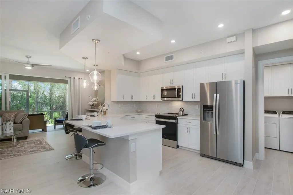 250 Indies Drive E Naples FL 34114