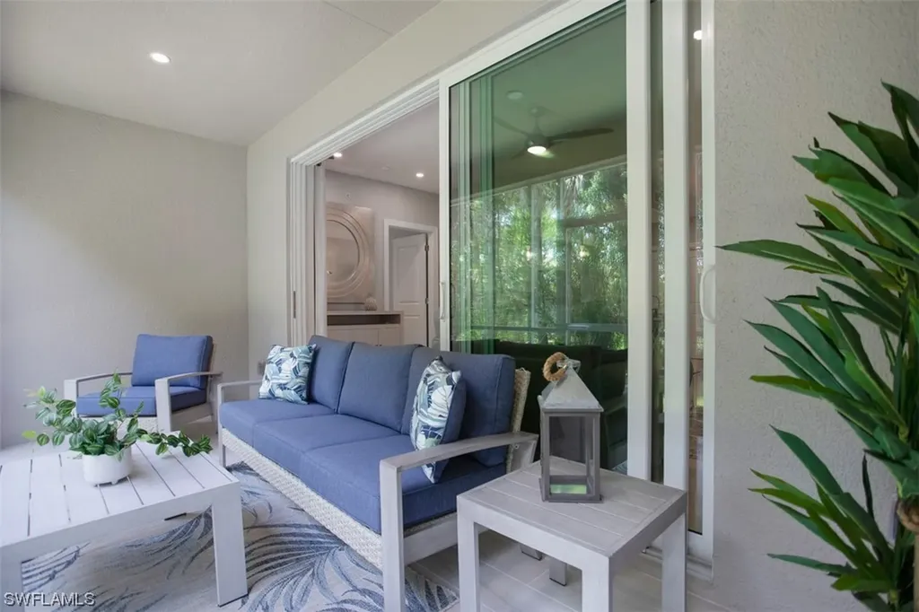 250 Indies Drive E Naples FL 34114