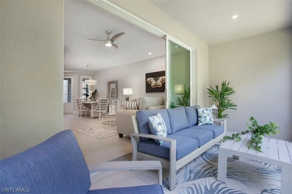 250 Indies Drive E Naples FL 34114