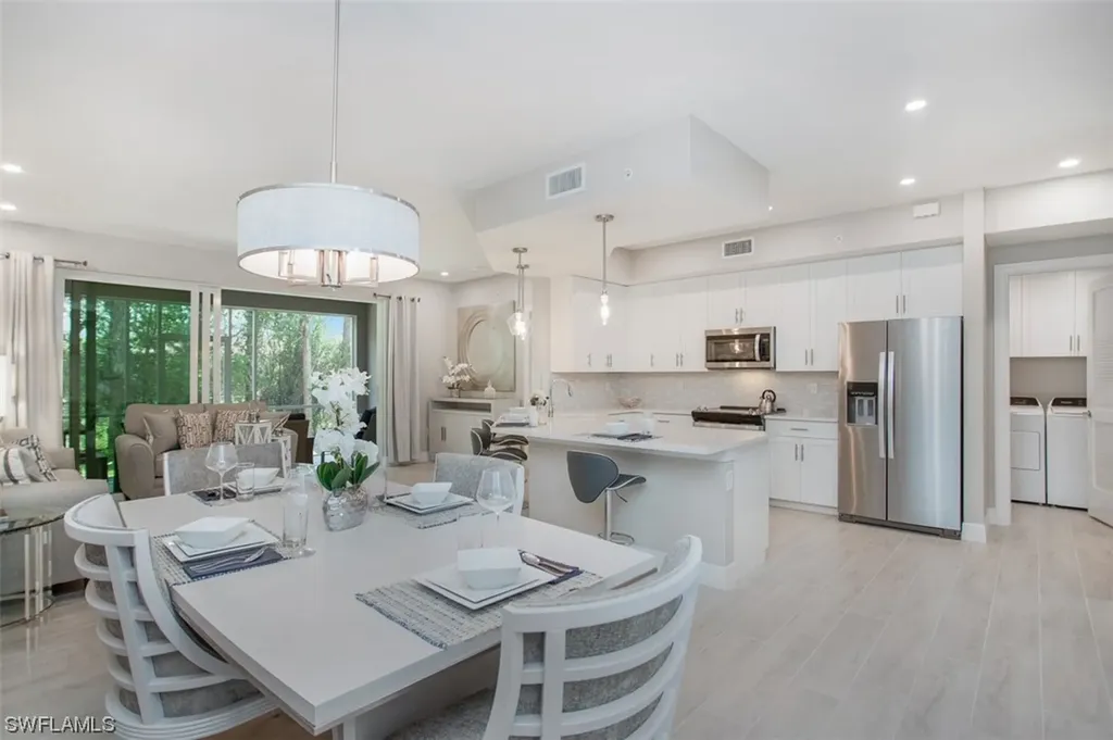 250 Indies Drive E Naples FL 34114