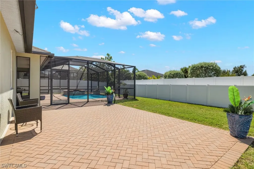 22 Mentor Drive Naples FL 34110