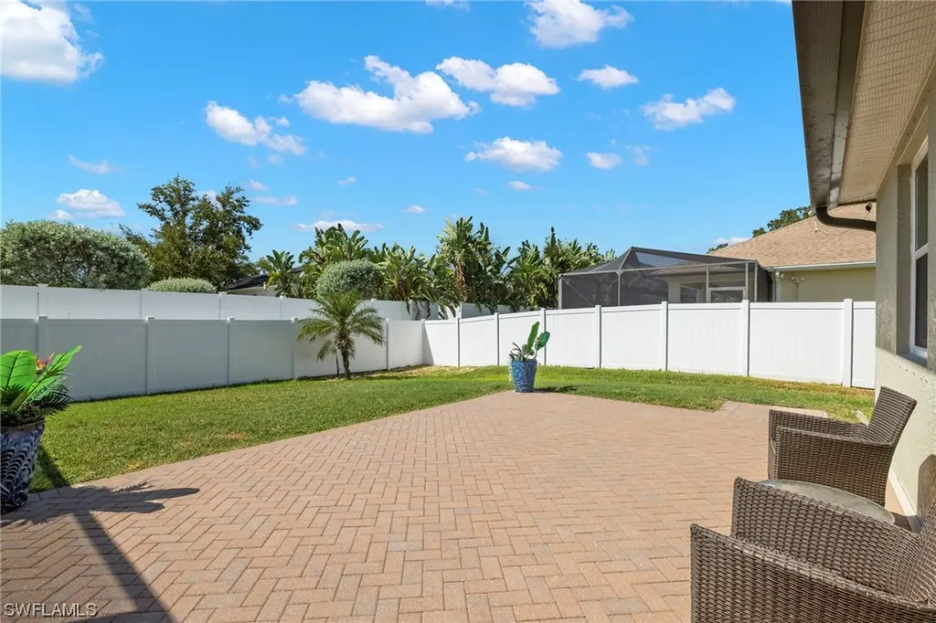 22 Mentor Drive Naples FL 34110