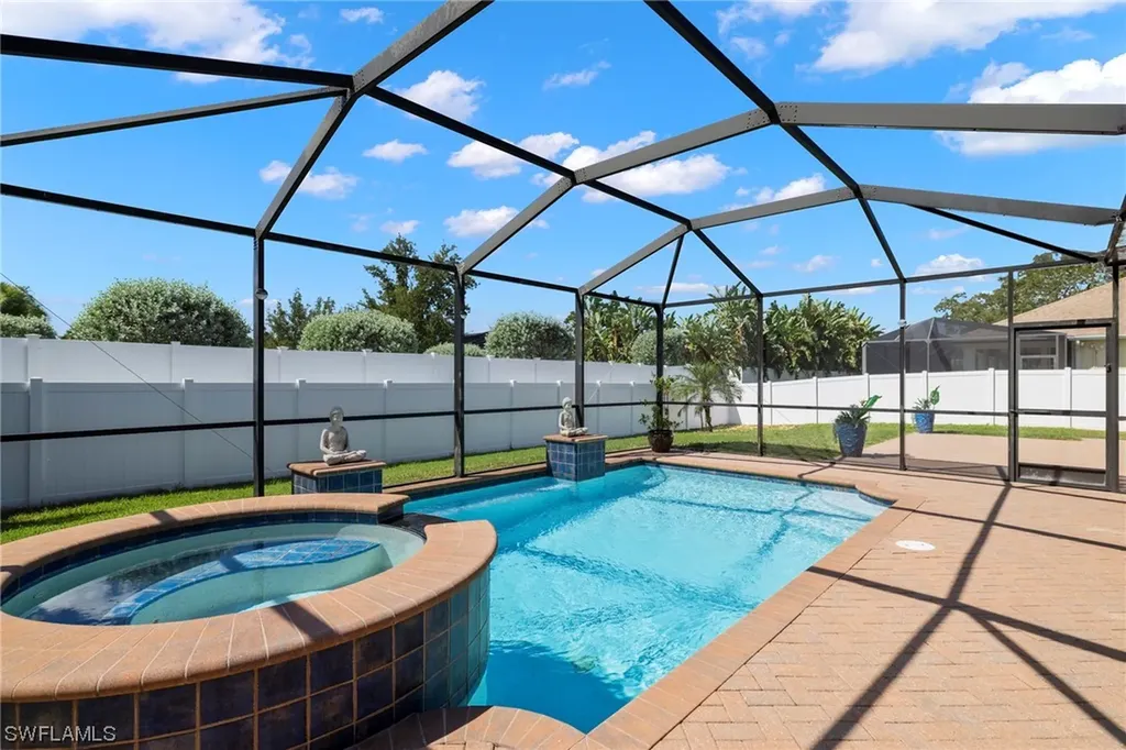 22 Mentor Drive Naples FL 34110