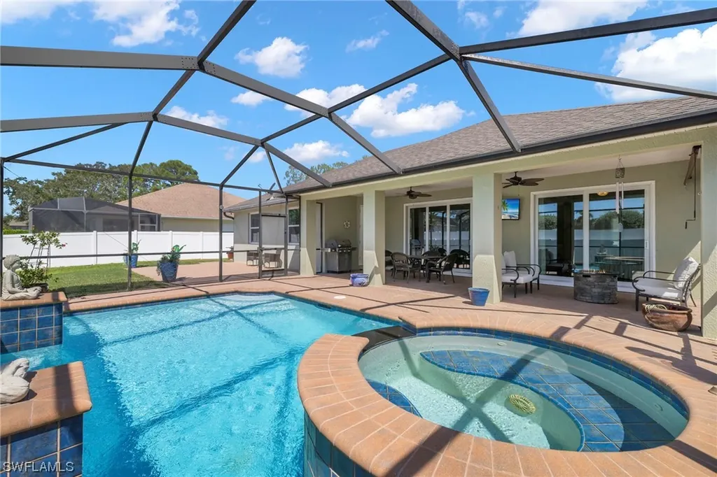 22 Mentor Drive Naples FL 34110