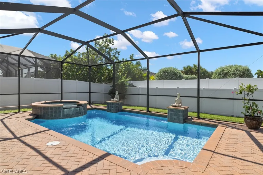 22 Mentor Drive Naples FL 34110