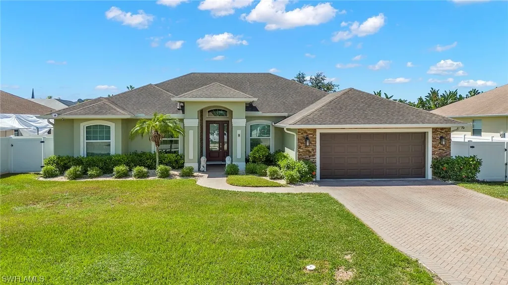 22 Mentor Drive Naples FL 34110