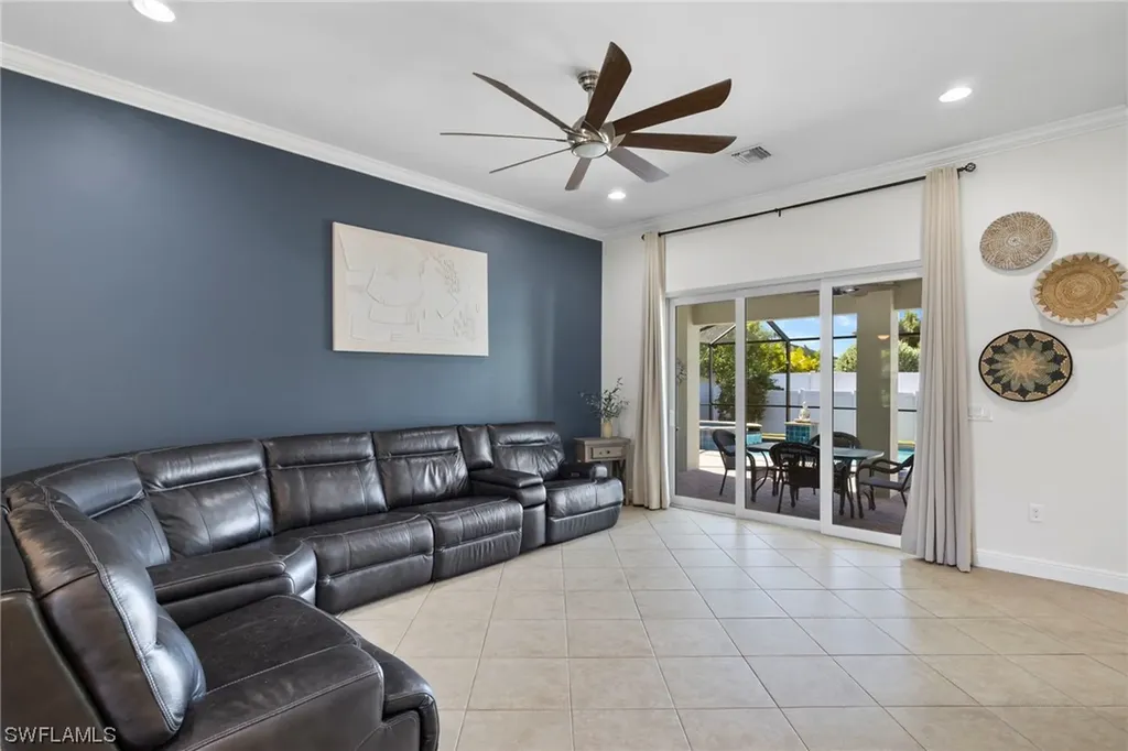 22 Mentor Drive Naples FL 34110