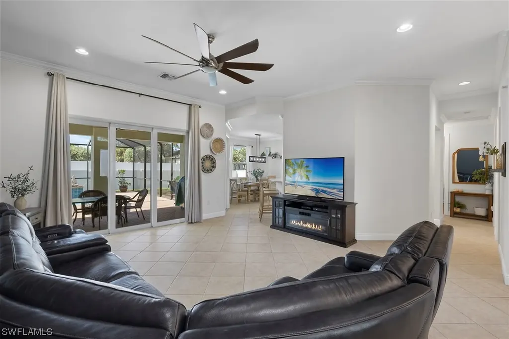 22 Mentor Drive Naples FL 34110