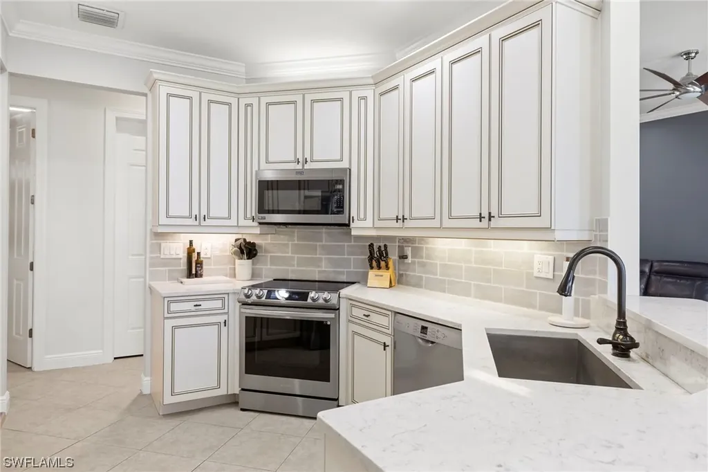 22 Mentor Drive Naples FL 34110