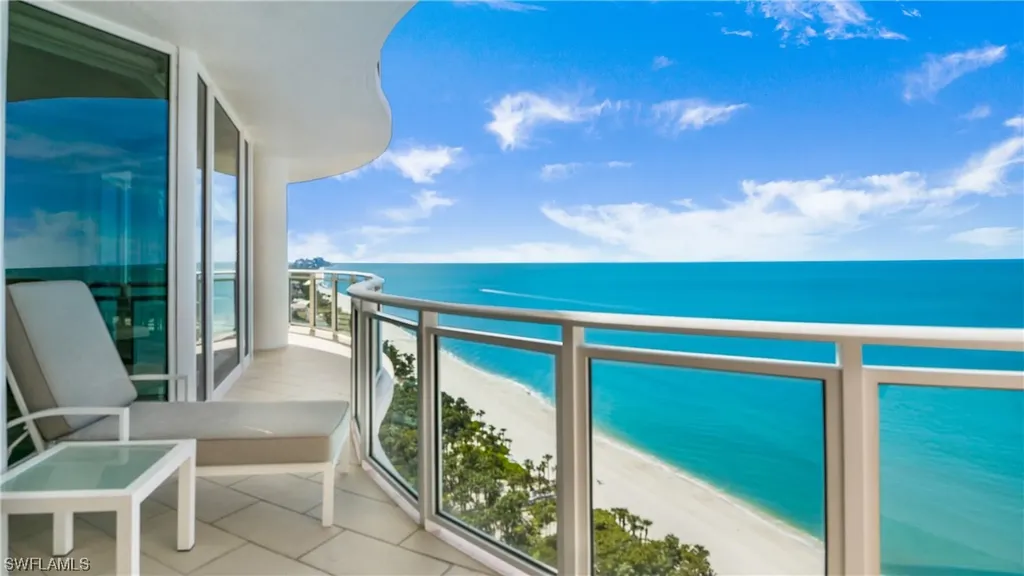 8231 Bay Colony Drive Naples FL 34108