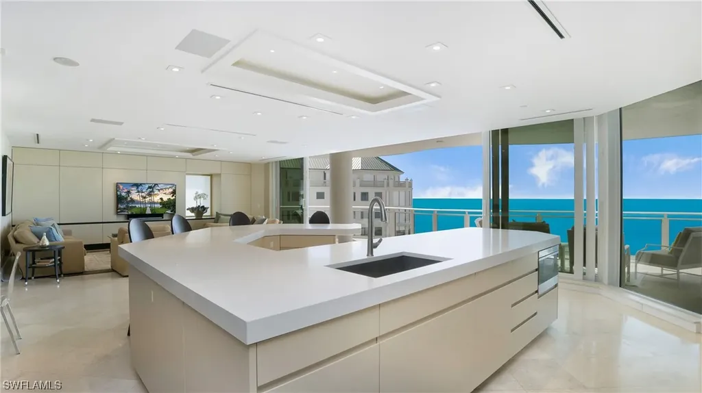 8231 Bay Colony Drive Naples FL 34108