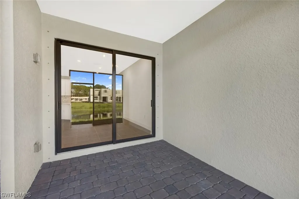 4085 Sonoma Oaks Circle Naples FL 34119