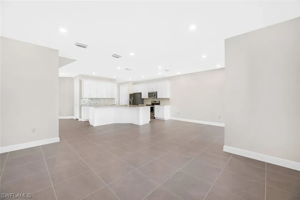 4085 Sonoma Oaks Circle Naples FL 34119