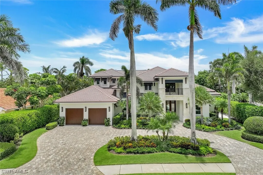 Naples FL, 569 Neapolitan Way