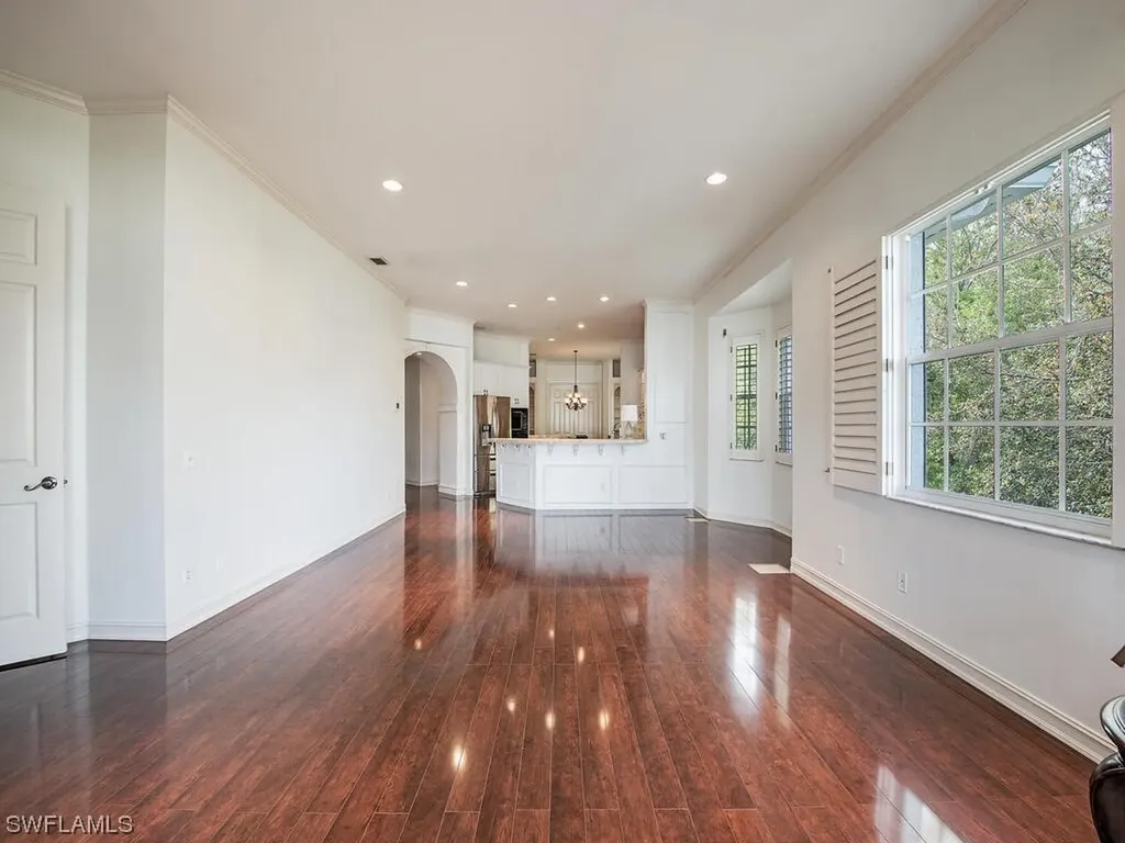 831 Sailaway Lane Naples FL 34108