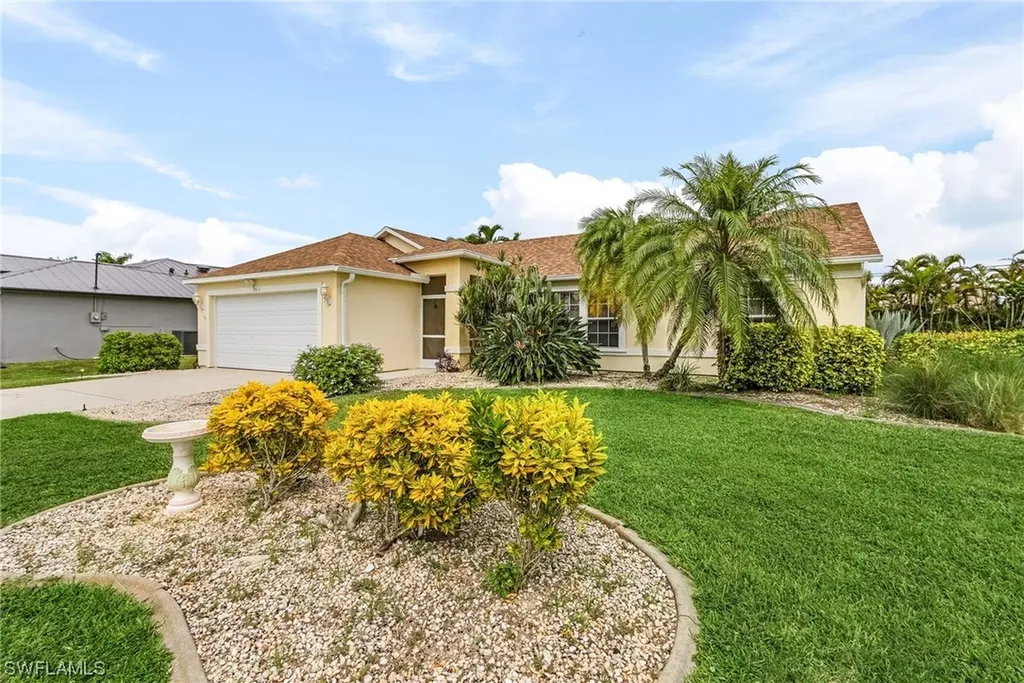 3611 SE Santa Barbara Place Cape Coral FL 33904