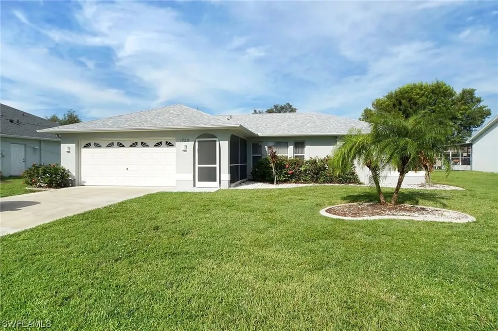 1720 SE 8th Avenue Cape Coral FL 33990