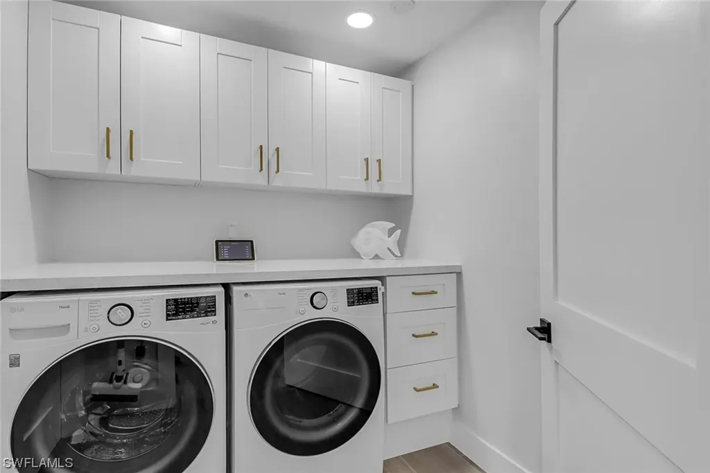 1575 Pelican Avenue Naples FL 34102